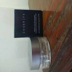 COVER FX Perfect Setting Powder in Trans. Light